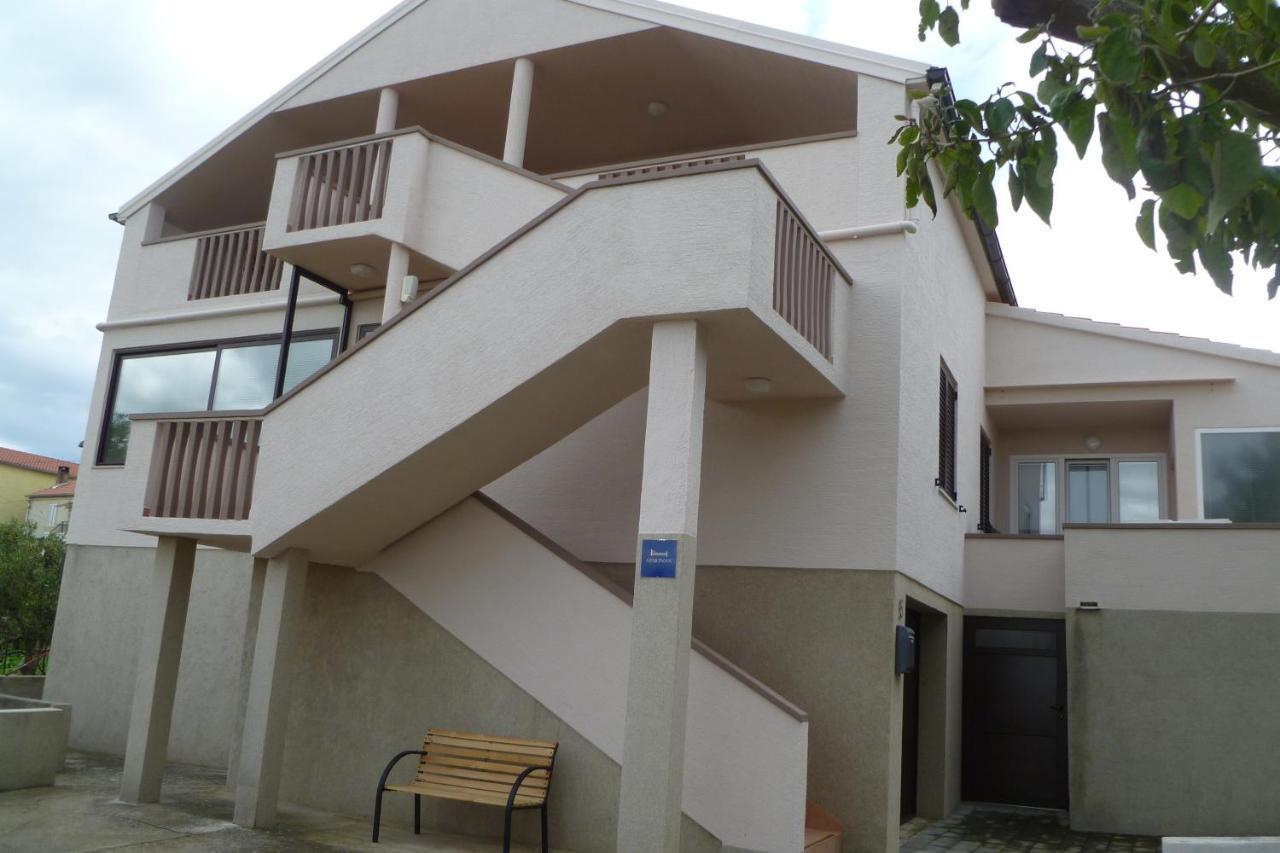 Apartments With A Parking Space Sali, Dugi Otok - 8154 Exterior foto